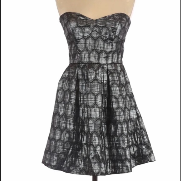 MinkPink Prom / Formal / Cocktail / Clubbing Dress Sz. S - Picture 1 of 8
